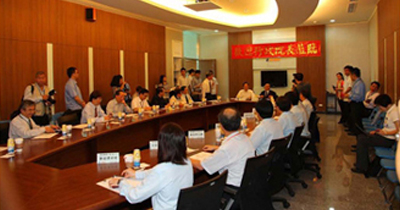 photos of the premier's visit 02