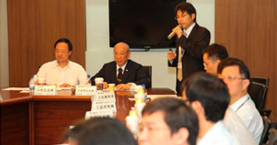 photos of the premier's visit 05