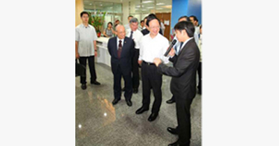 photos of the premier's visit 07